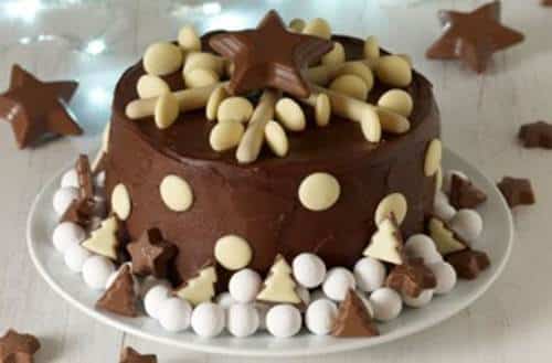 Creative-Chocolate-Button-Cakes-DIY-Ideas-4