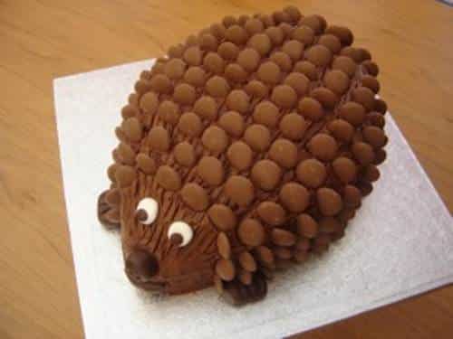 Creative-Chocolate-Button-Cakes-DIY-Ideas-9