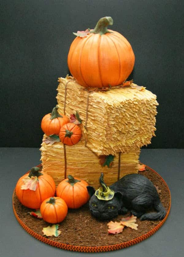 Weird_Creepy_Spooky_and_Scary_Halloween_Cakes_My_Pumpkin_and_Hay_Bale_Cake