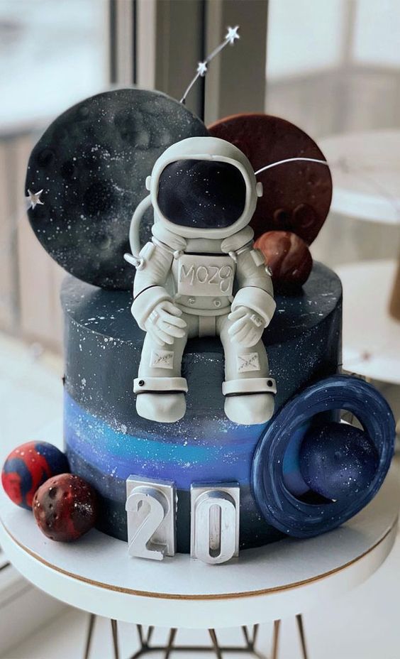 astronaut themed birthday cake ideas 2