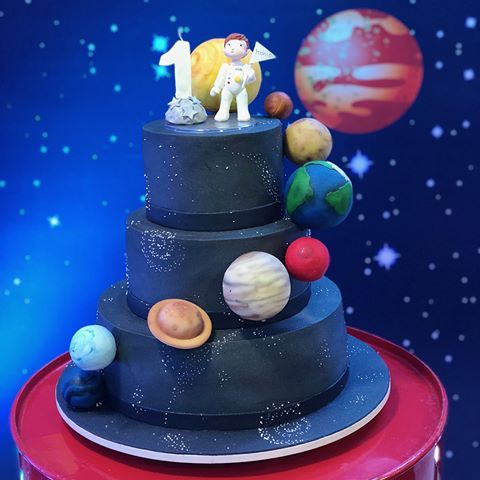 astronaut themed birthday cake ideas 9