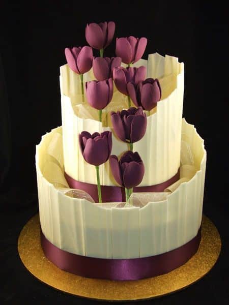 cakes decorated with tulips 4