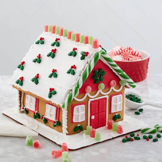 decorating gingerbread house for christmas 9