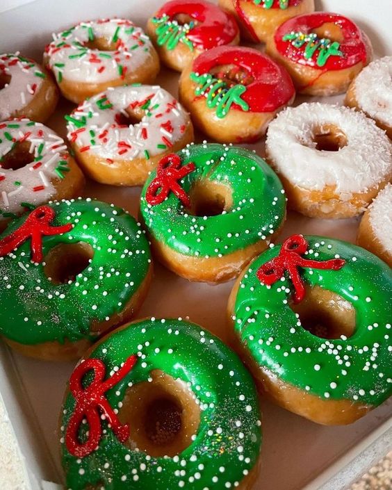 donuts decorated for christmas 1