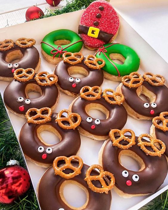donuts decorated for christmas 2