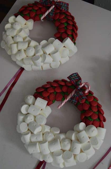 easy ideas to make a candy wreath 6