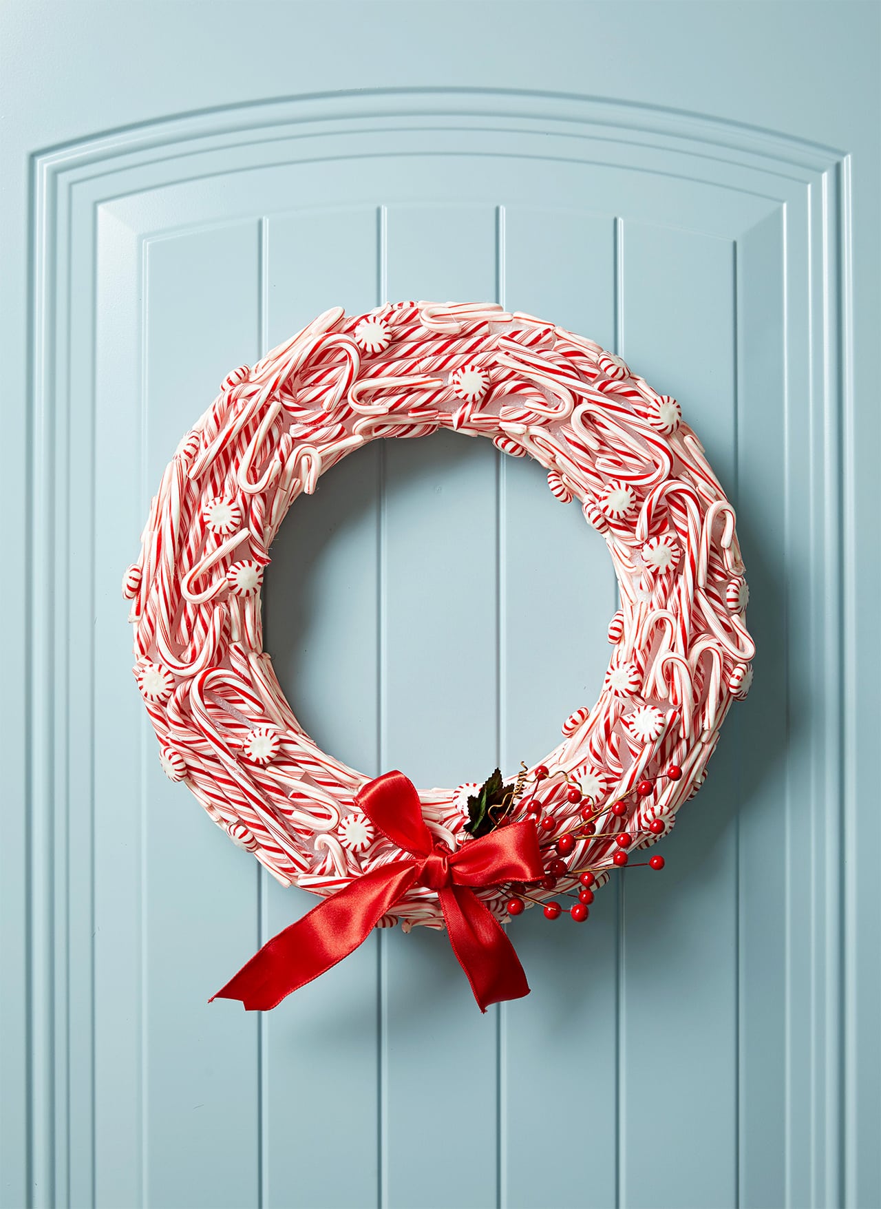 easy ideas to make a candy wreath 7