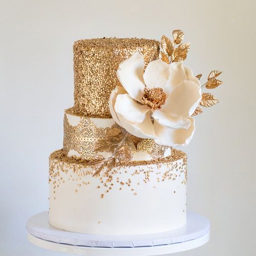 Golden Wedding Cakes: Elegance On Every Tier