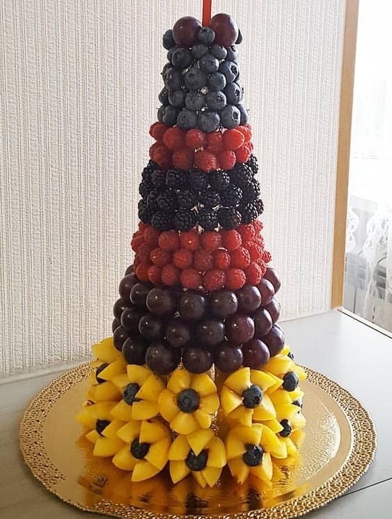 how to make christmas tree made with fruits 6