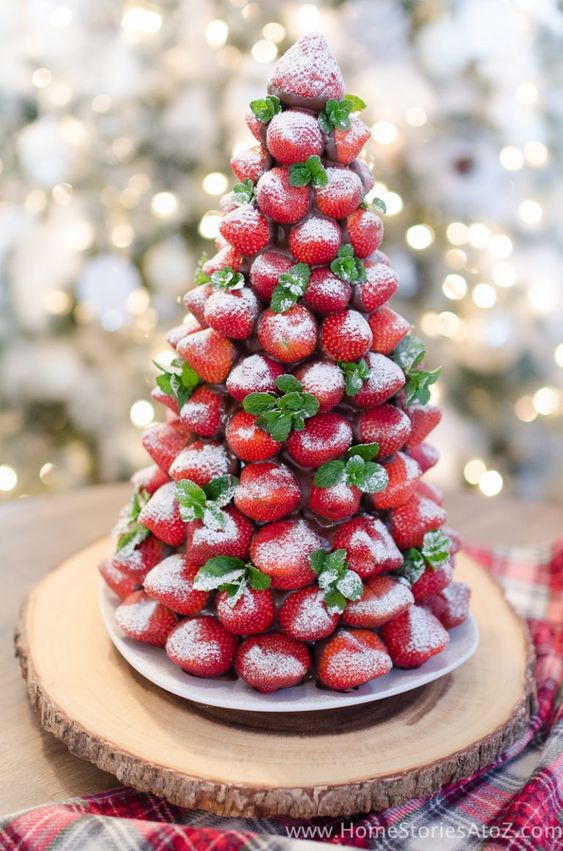 how to make christmas tree made with fruits 9