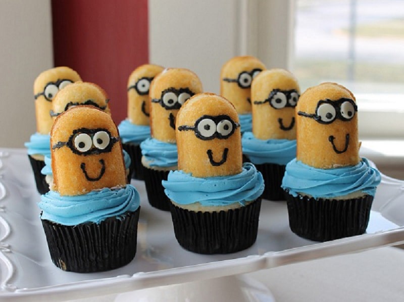 minion cupcakes