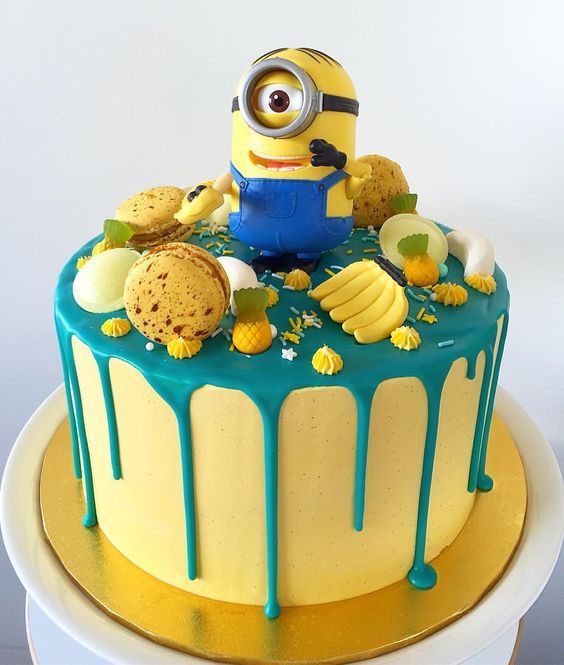 Minion Birthday Cake - Buttercream | cakewaves