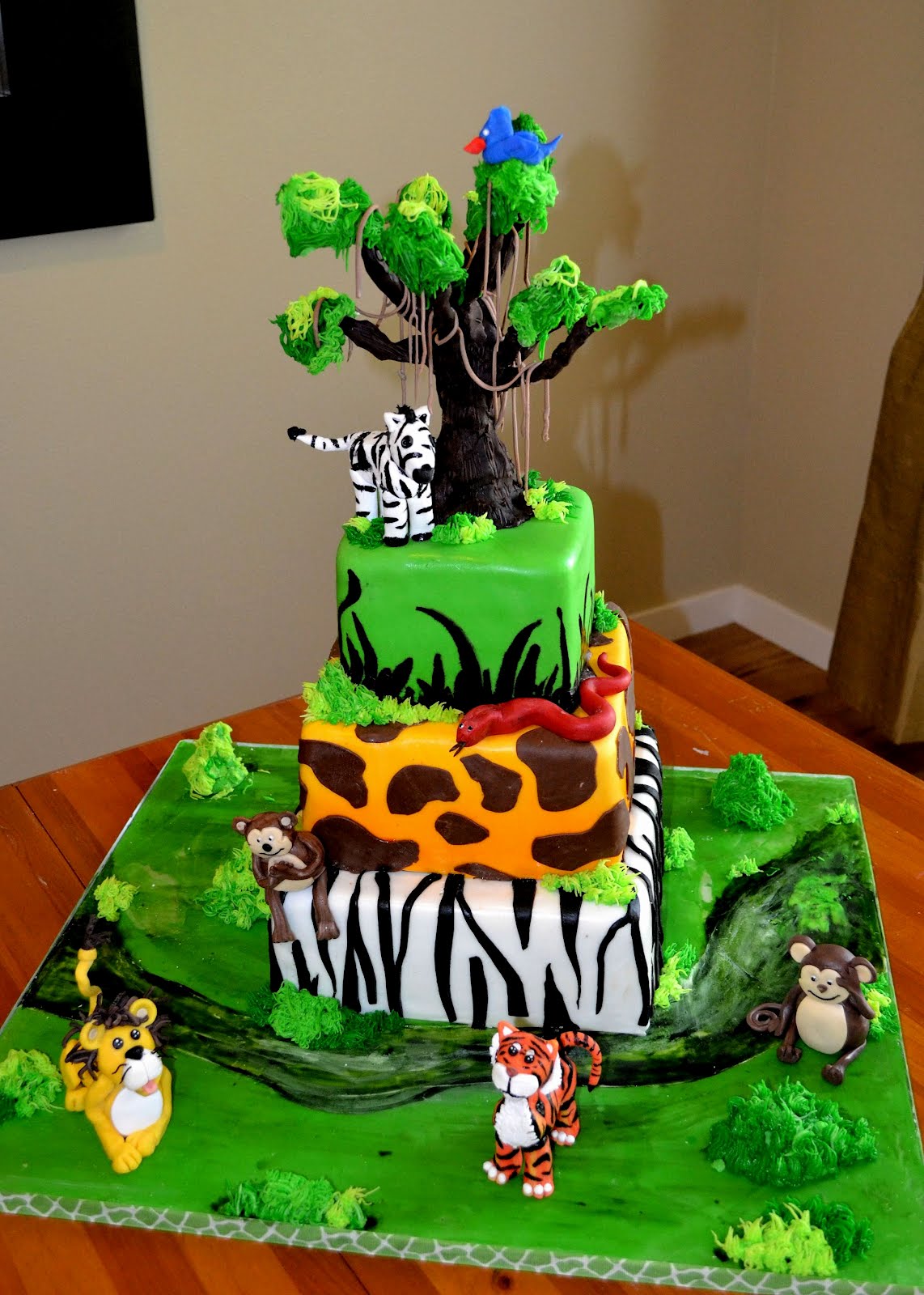 safari birthday cakes ideas