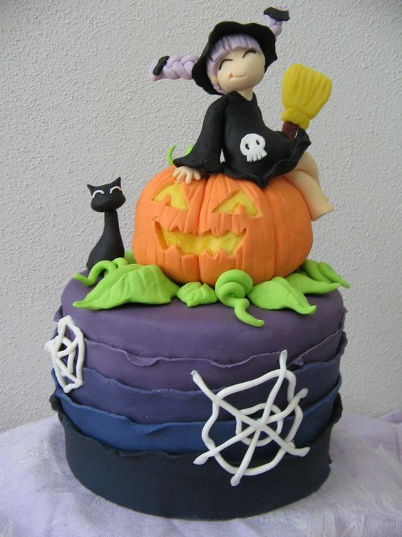 scary witch cakes for halloween 12