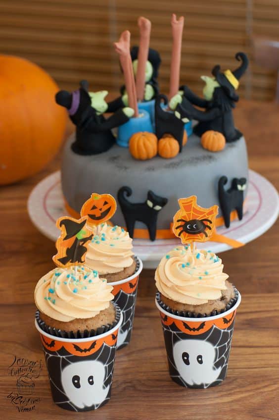 scary witch cakes for halloween 14