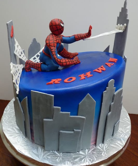 spiderman-cake