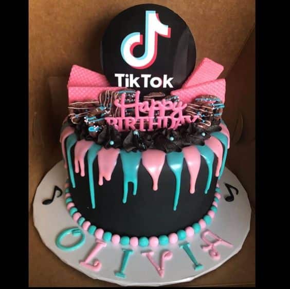 20+ Tik Tok Cake Ideas