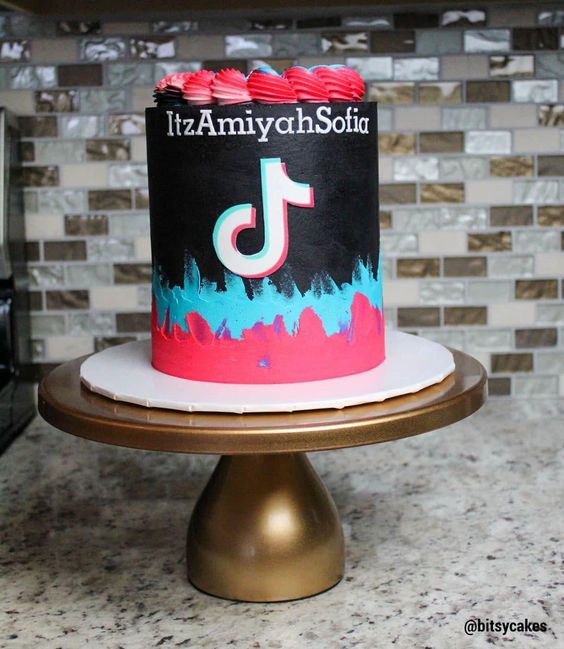 20+ Tik Tok Cake Ideas