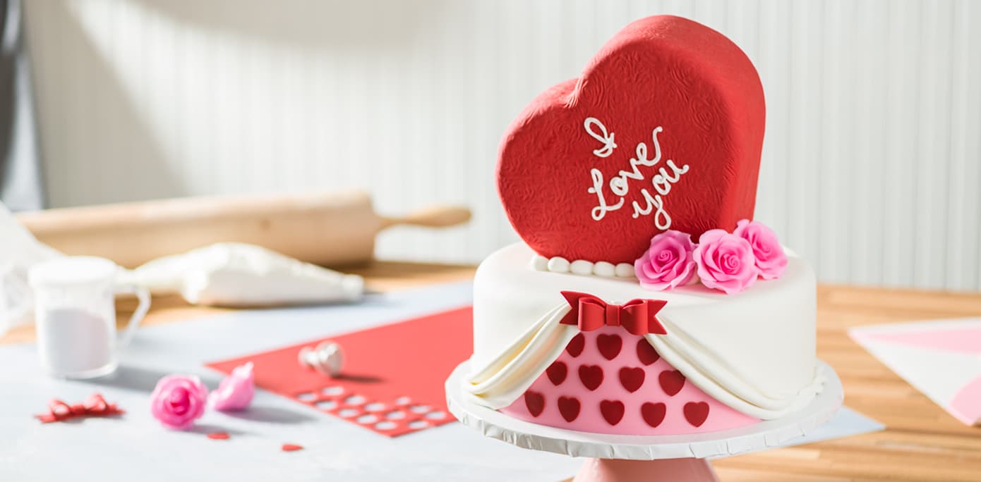 valentim 2 tier cake